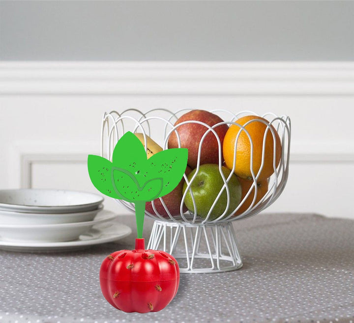 Reusable countertop fruit fly trap with tomato-shaped sticky bait reservoir Stornfield