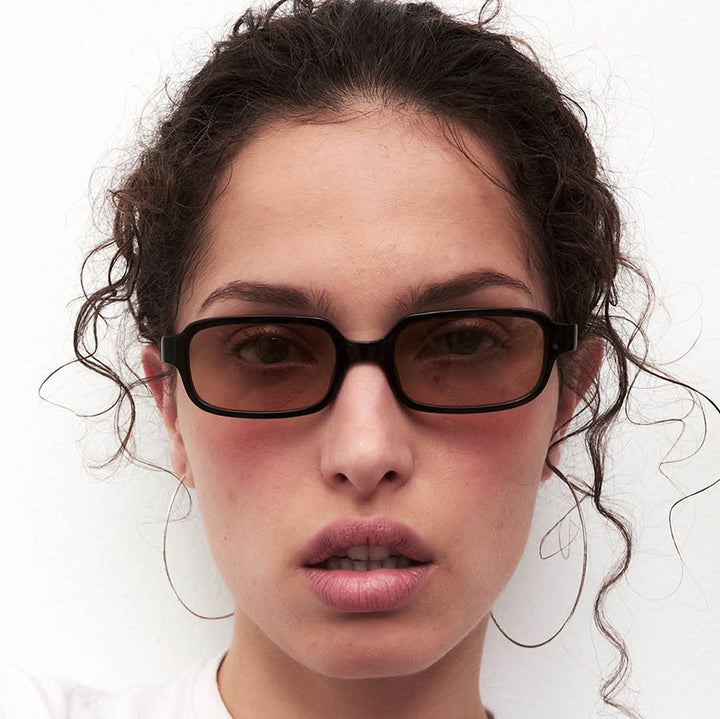 Women's sunglasses in a modern, angular design with advanced UV protection lenses Stornfield