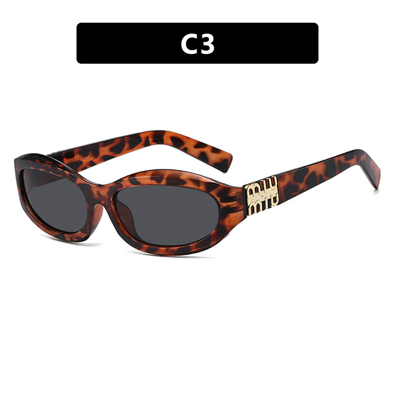 Women’s fashionable sunglasses in a curved design with luxurious details Stornfield