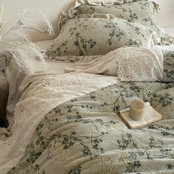 Reversible Floral-Print Cotton Duvet Cover Set with Ruffled Shams and Lace-Trim Bed Skirt