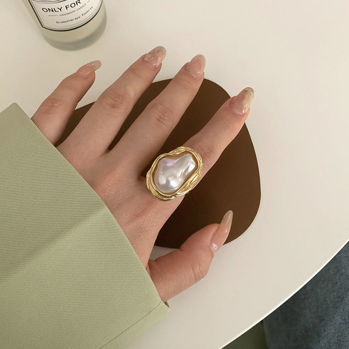 Elegant pearl ring with unique design by Stornfield