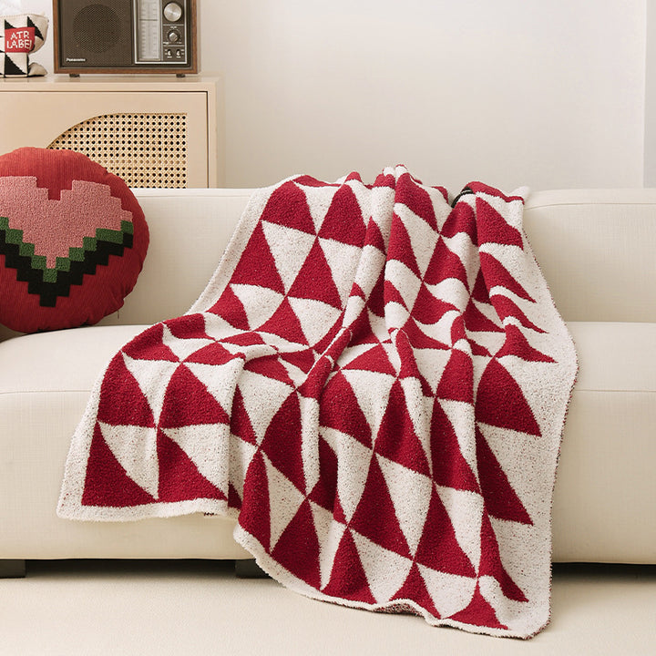 Coarsely woven decorative blanket with geometric jacquard pattern and soft bouclé Stornfield
