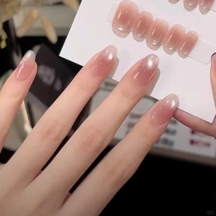 Artificial nails in elegant ombre design Stornfield
