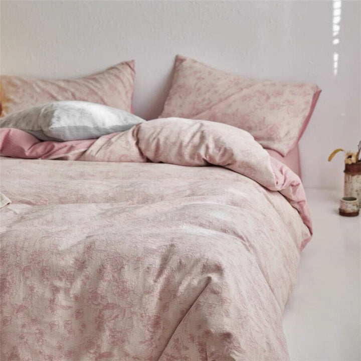 Cotton Renforcé bedding set with floral all-over print and concealed zipper
