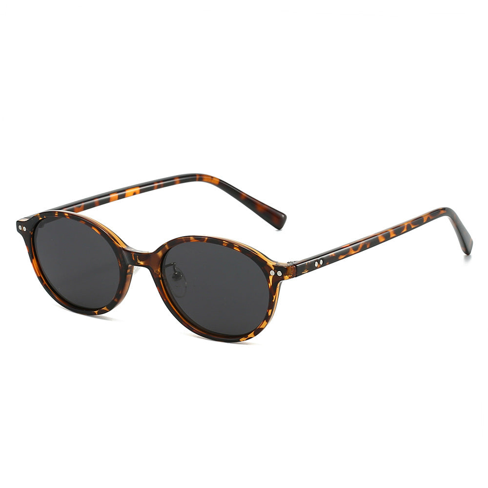 Women's Premium Sunglasses in Elegant Oval Design Stornfield