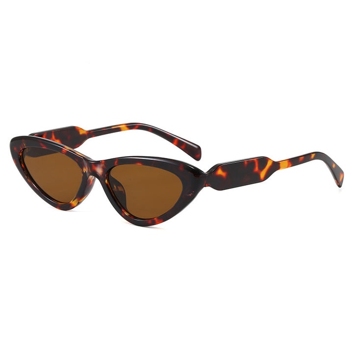 Chic Cat-Eye Sunglasses with Unique Frame Stornfield