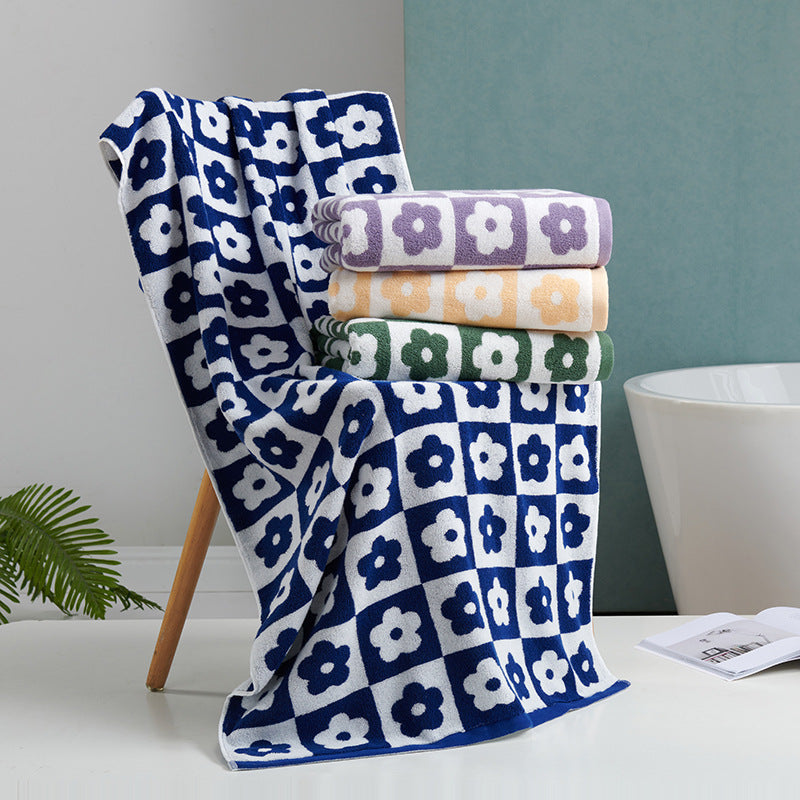 Women's Luxurious Terry Bath Towel with Floral Pattern Stornfield