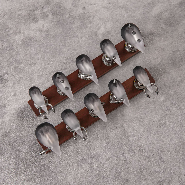 Decorative Stiletto Press-On Nails Set with Unique Design