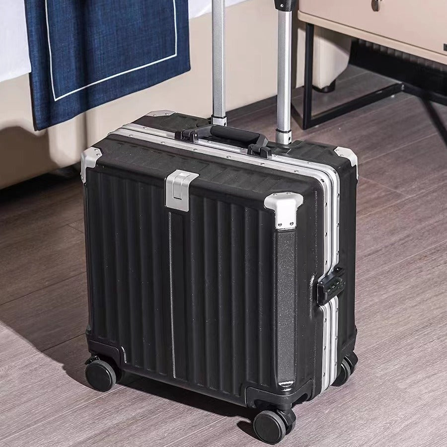 Women's Lightweight Hard-Shell Carry-On Suitcase Stornfield
