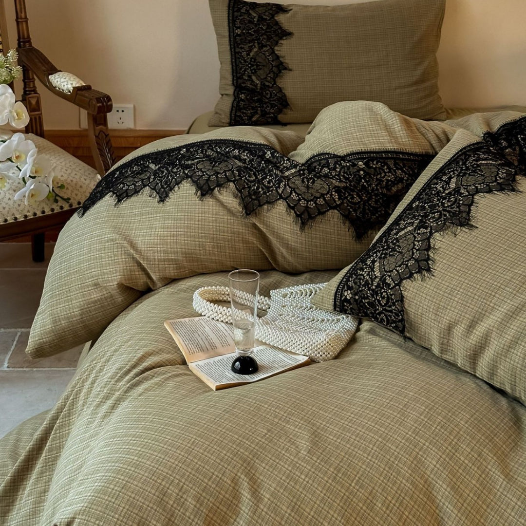 Bedding set in linen look with fine grid structure and decorative lace edge