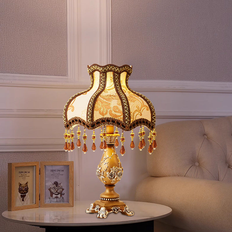 Vintage Floral Table Lamp