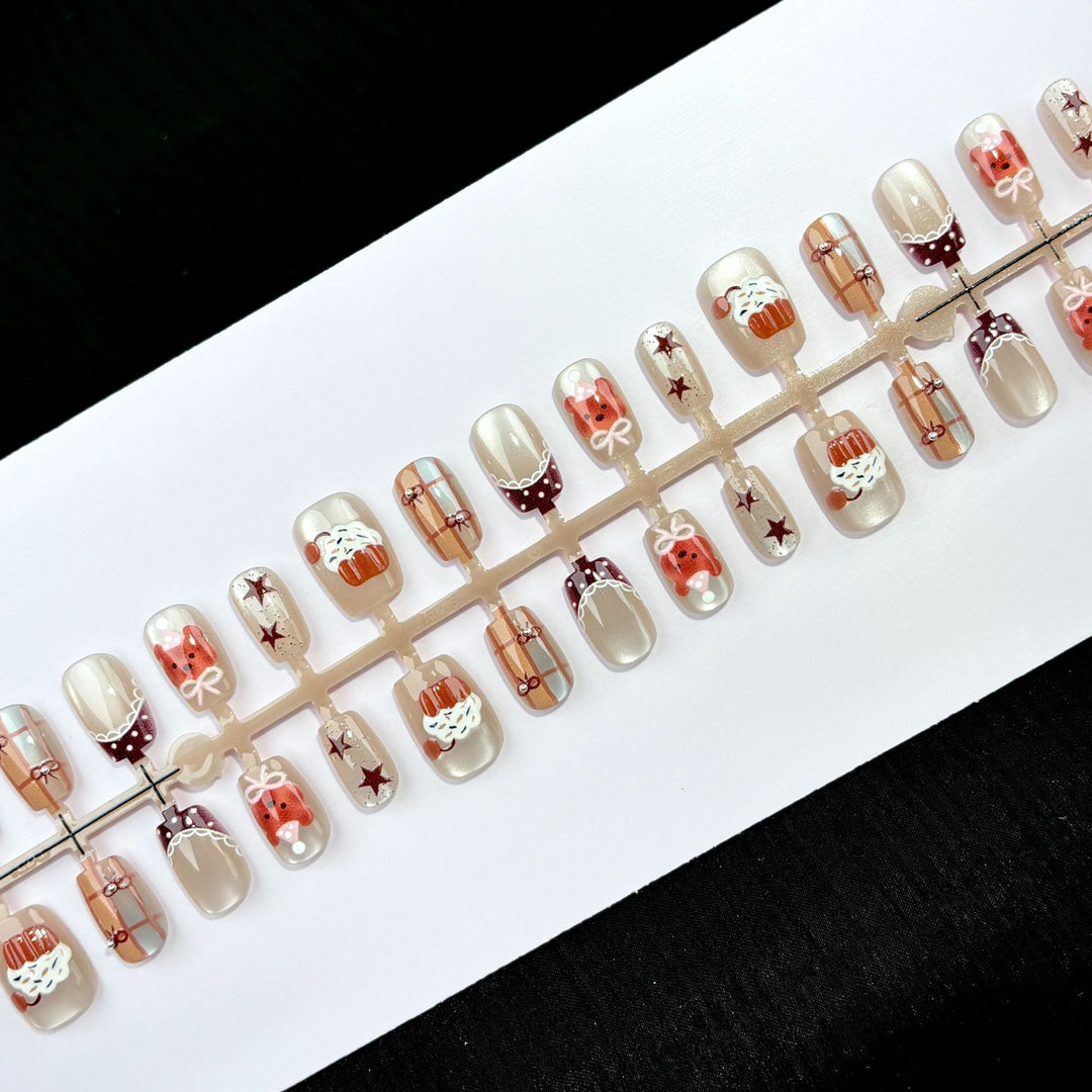 Decorative Press-On Nail Art Set with Holiday-Themed Designs