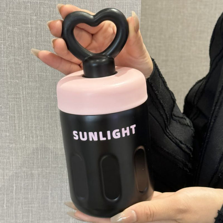 Women's practical drinking bottle with heart handle Stornfield