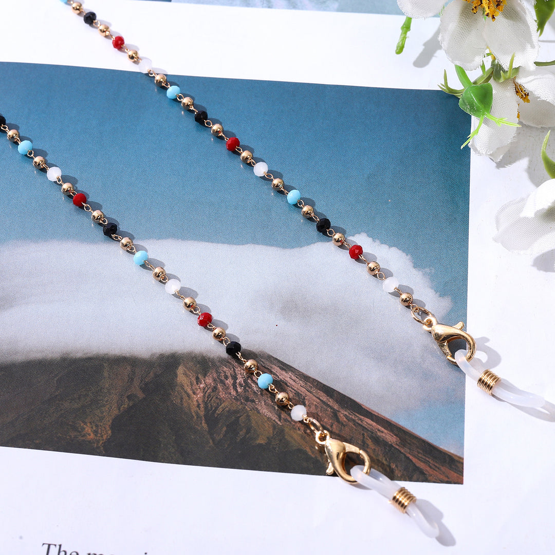Jewelry necklace with elegant pearls and golden accents Stornfield