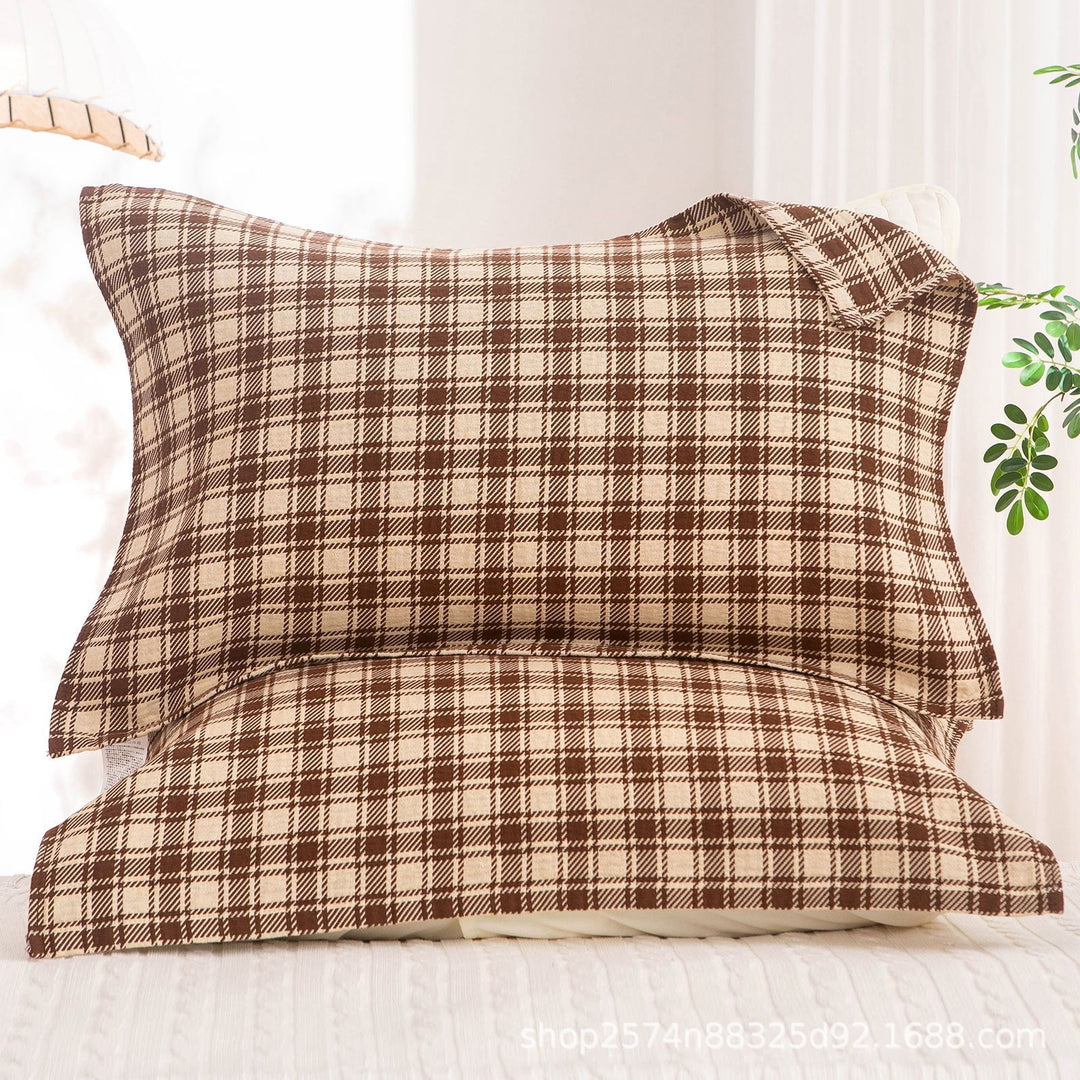Women's pillowcase with delicate floral motif Stornfield