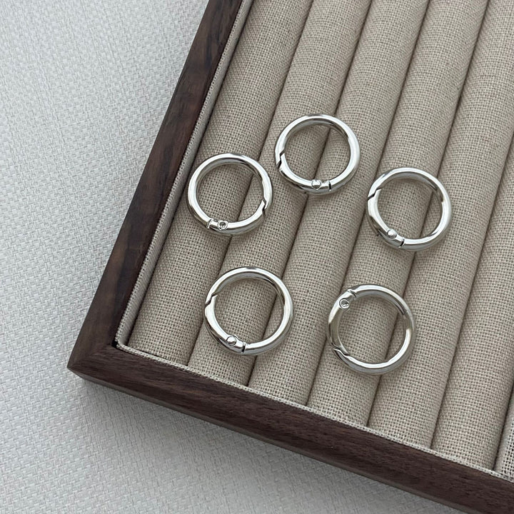 Versatile Circular Keyring Stornfield