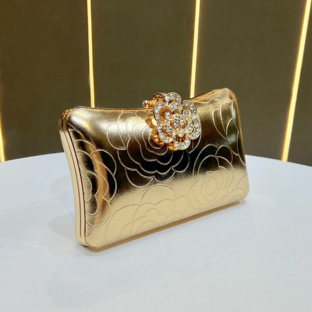 Elegant Floral Embellished Evening Clutch