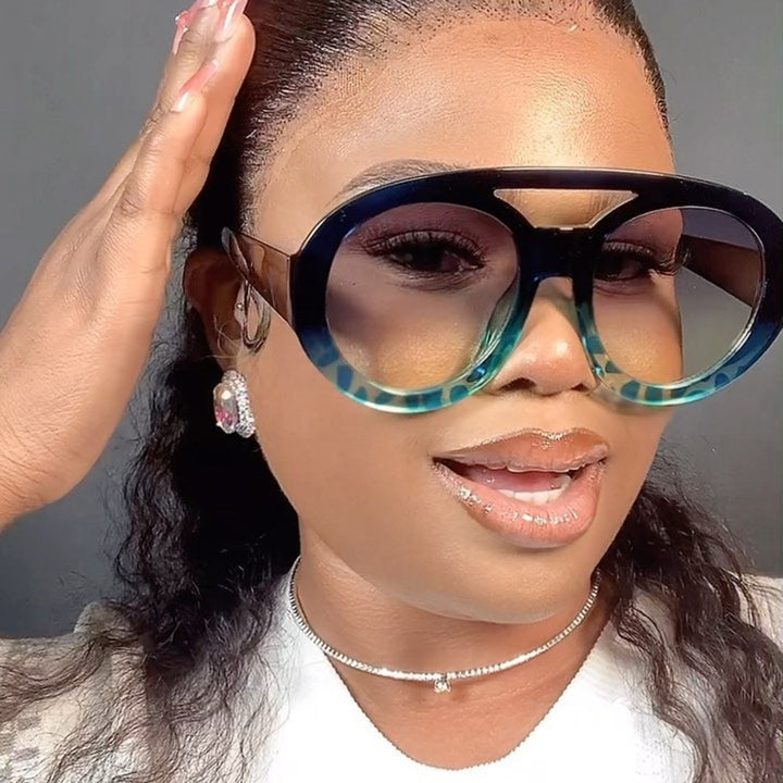 Ladies elegant sunglasses with fashionable design Stornfield