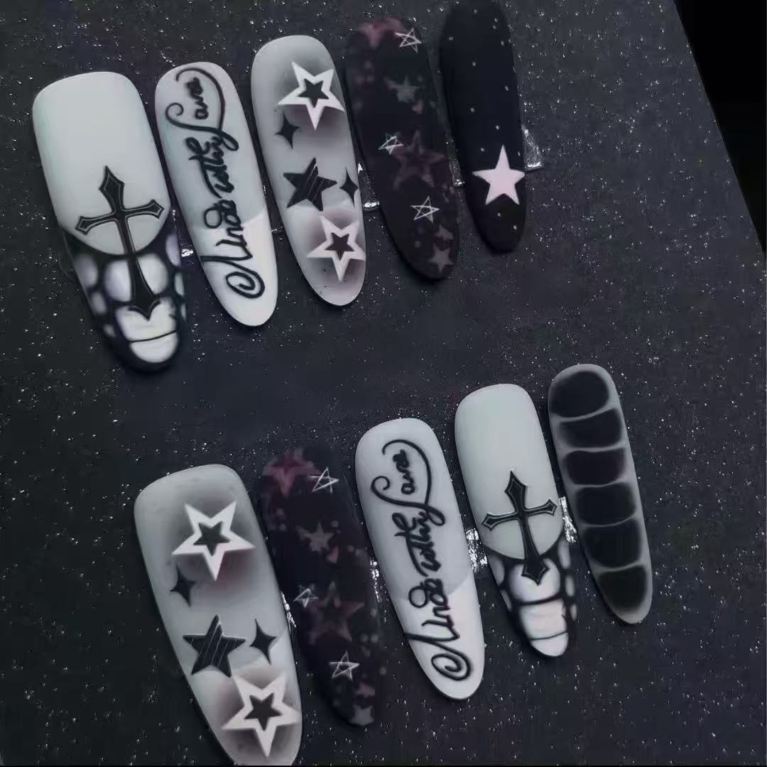 Trendy Gothic Nail Art Set Stornfield