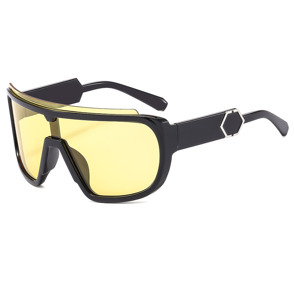 Women's sporty sunglasses with futuristic design and wide front Stornfield