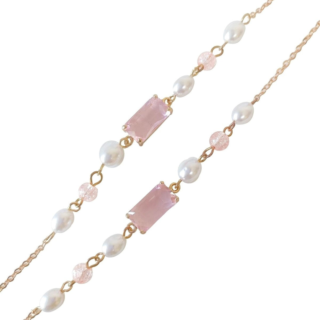 Elegant necklace with pearls and pink accents Stornfield