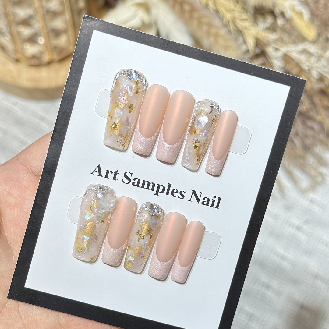 Luxurious Decorative Press-On Nail Set with Artistic Elements Stornfield
