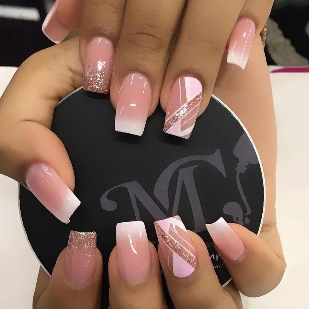 Artificial nail set with elegant French tips Stornfield