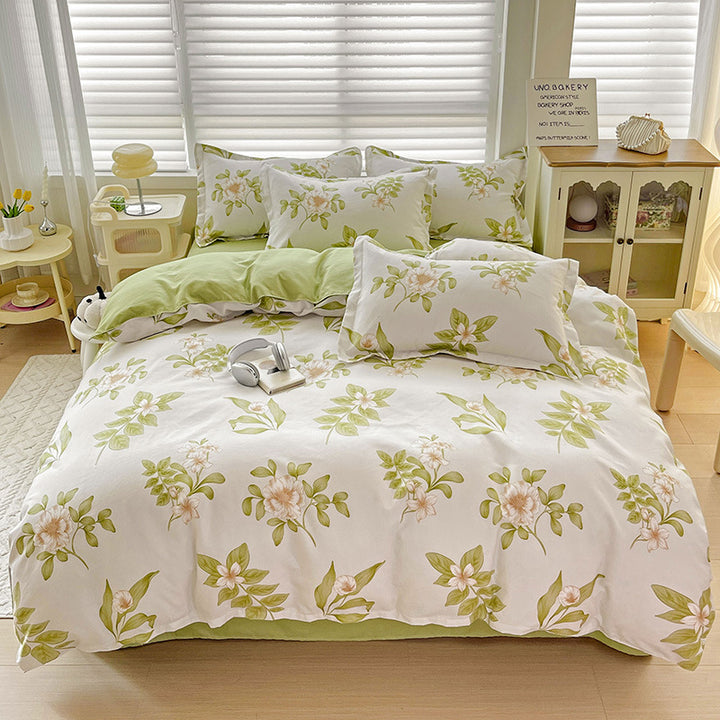 Whimsical Floral Pattern Bedding Set