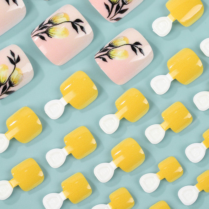 Artificial nails in floral design with accessories Stornfield