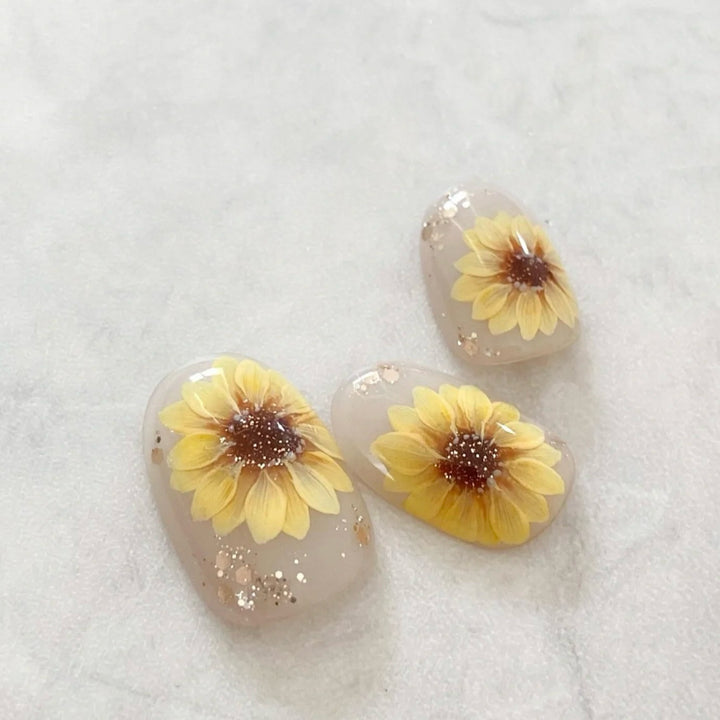 Artistic Floral Press-On Nail Set 1790745390