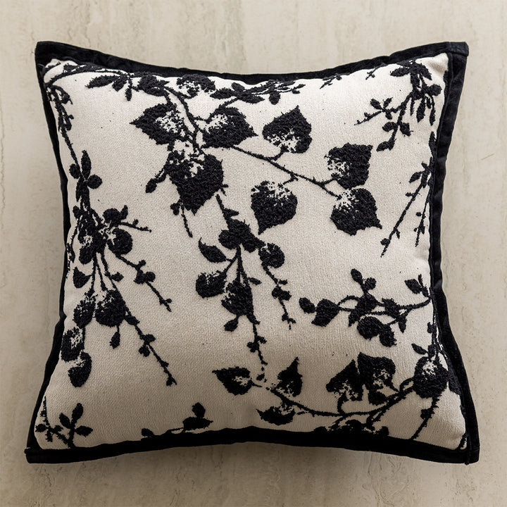 Structured decorative cushions