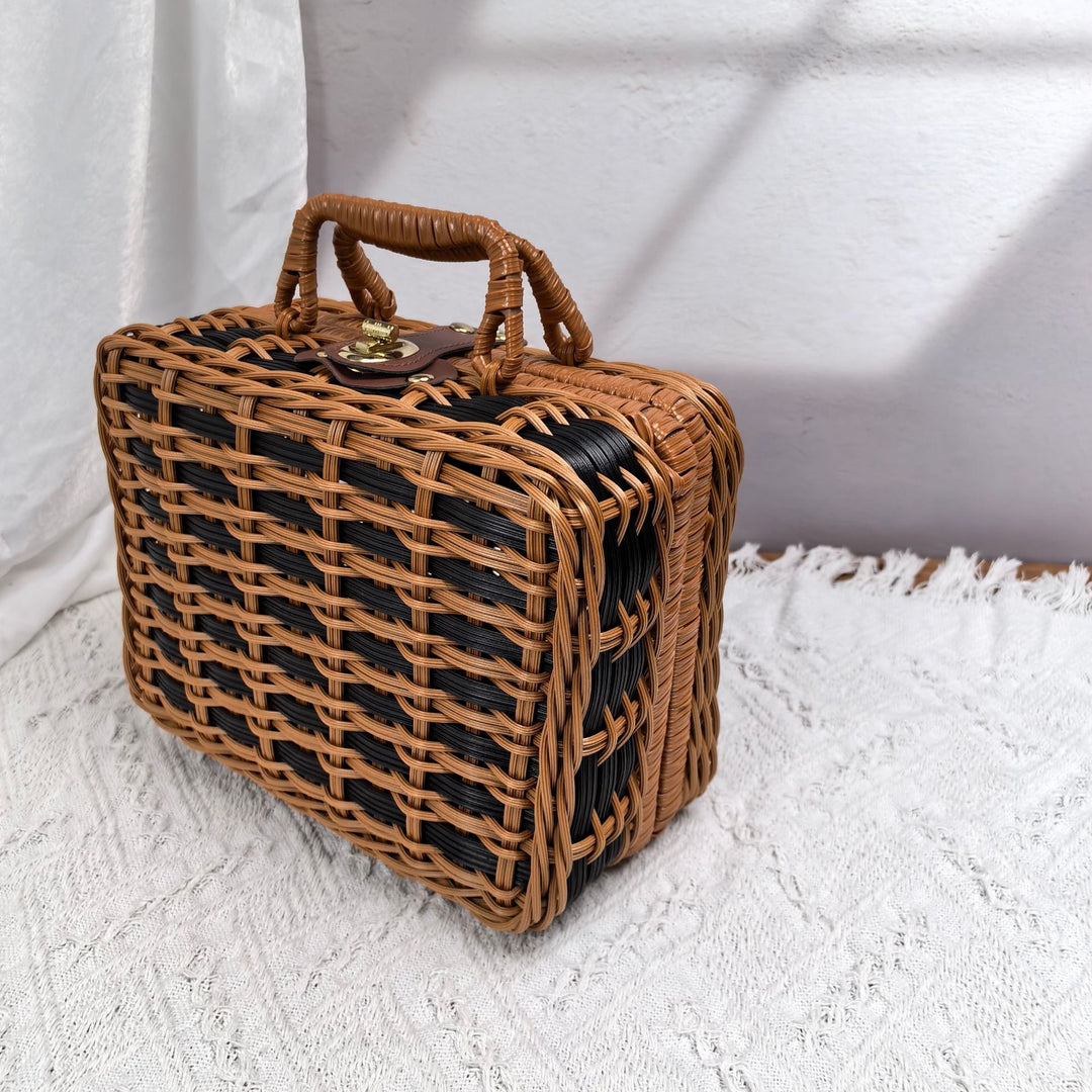 Women braided cosmetic and storage case Stornfield