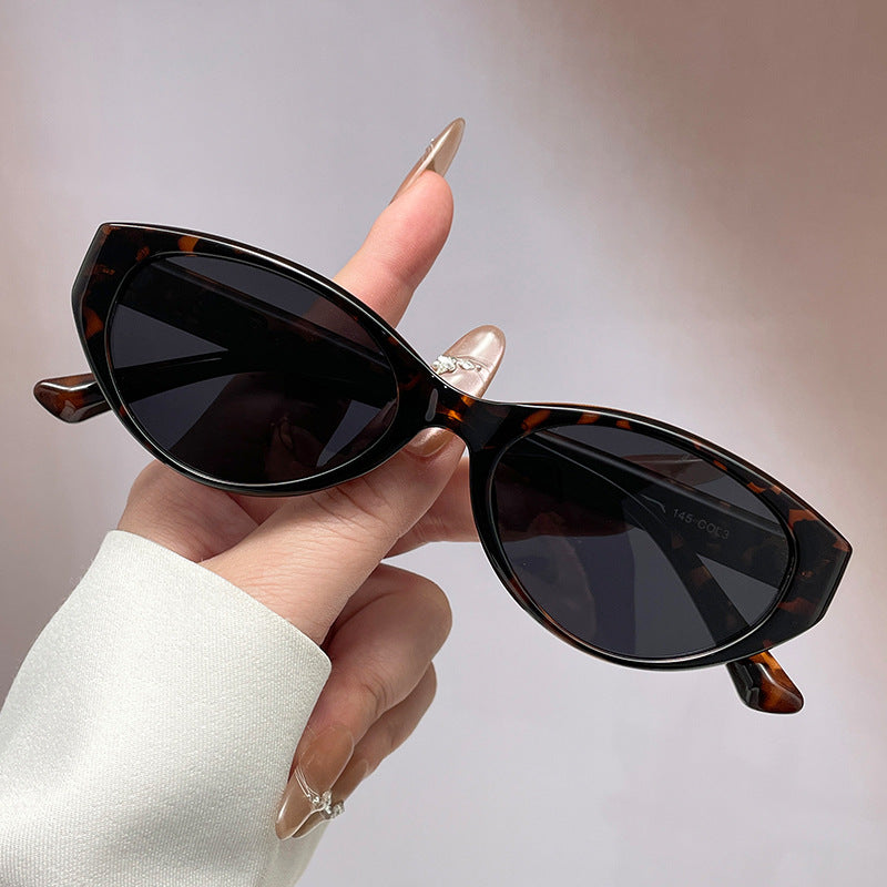 Ladies' fashionable sunglasses with sturdy design Stornfield