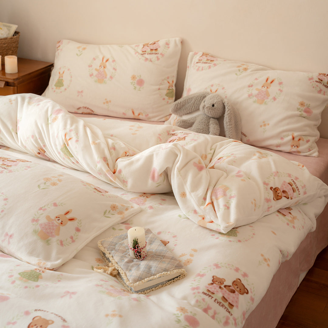 Soft flannel bedding set with checkered design and dog motifs
