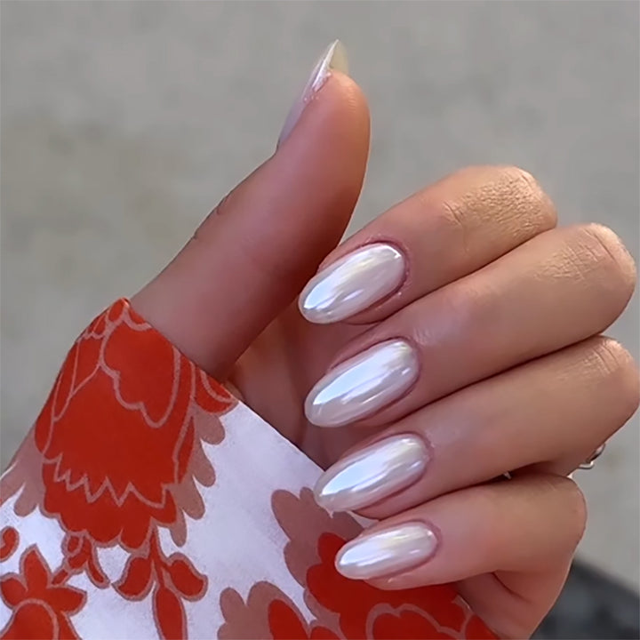 Luxus Acrylic Nails with Metallic Shine Stornfield