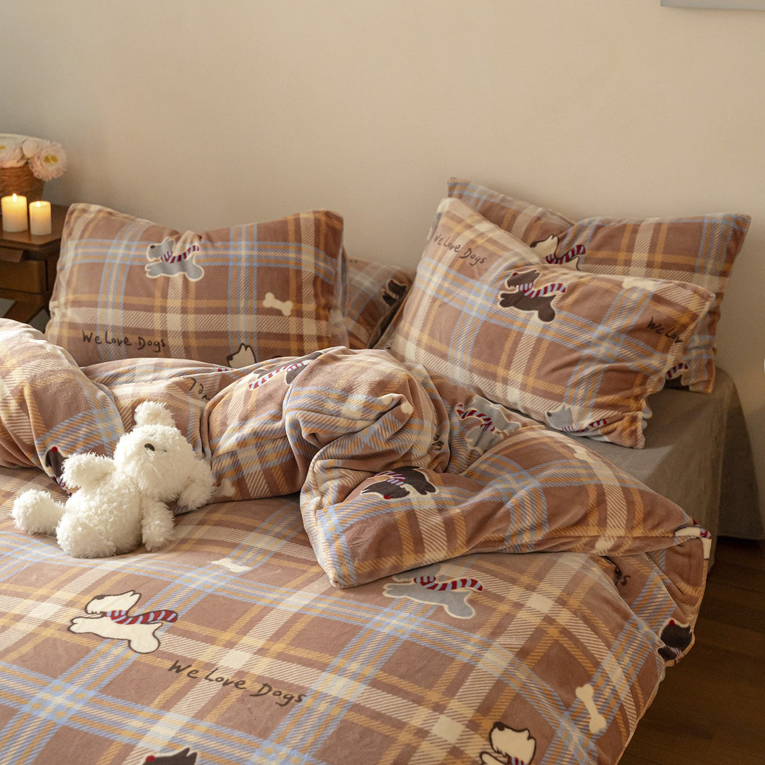 Soft flannel bedding set with checkered design and dog motifs