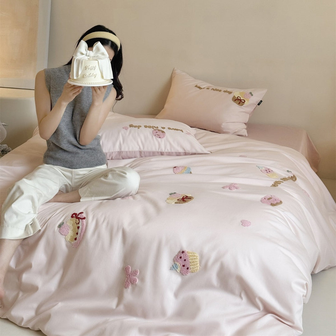 Embroidered Cupcake Appliqué Cotton Duvet Cover Set