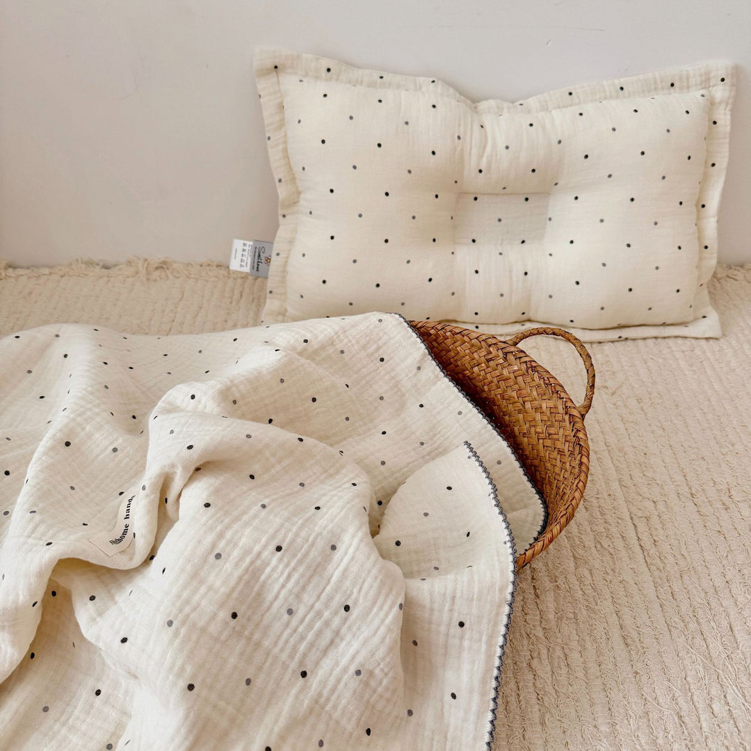 Unisex Muslin Blanket with delicate floral design and elegant ruffles Stornfield