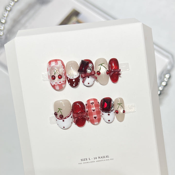 Themed Holiday Press-On Nail Set