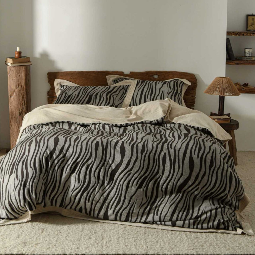 Zebra-Print Reversible Linen-Blend Duvet Cover Set with Pillow Shams