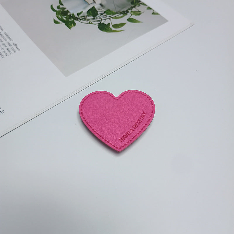 Heart-Shaped Phone Grip Stornfield