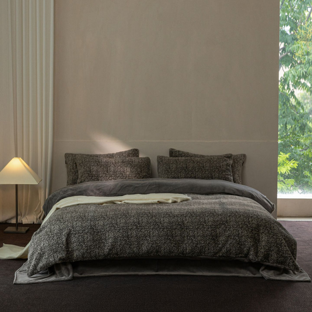 Decorative Premium Linen Bedding Set Stornfield