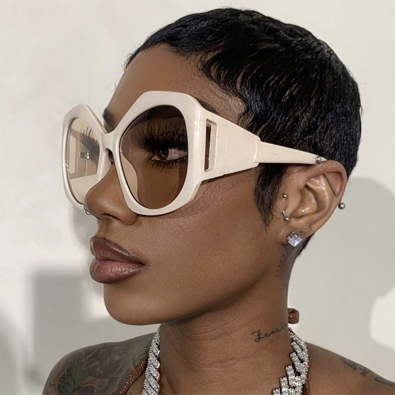 Women oversized sunglasses with futuristic design Stornfield
