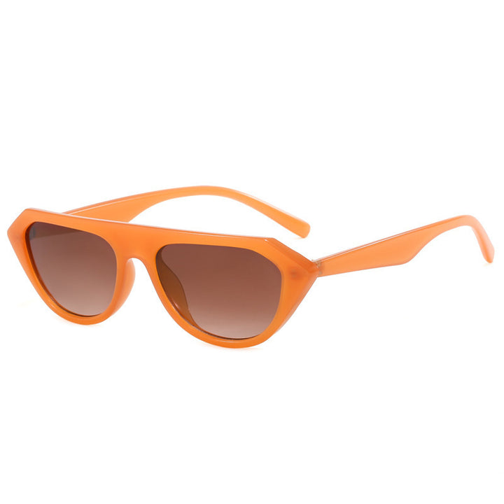 Women's fashionable sunglasses in an eye-catching style mix Stornfield