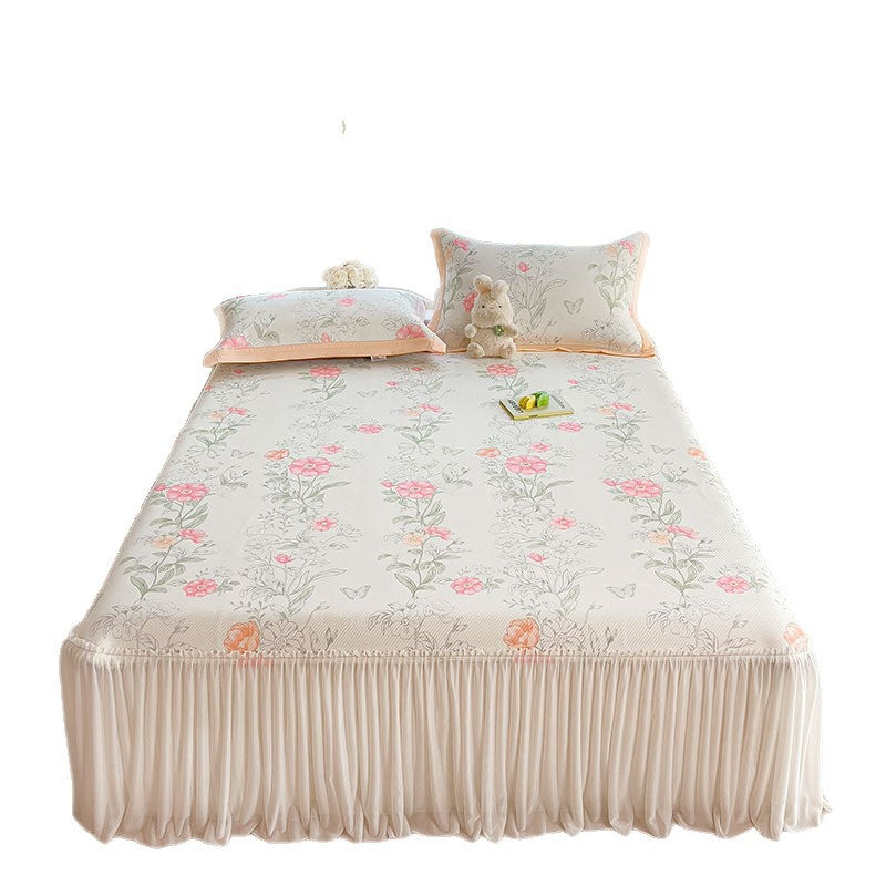 Women's elegant and decorative bedding throw set with cheerful floral pattern Stornfield