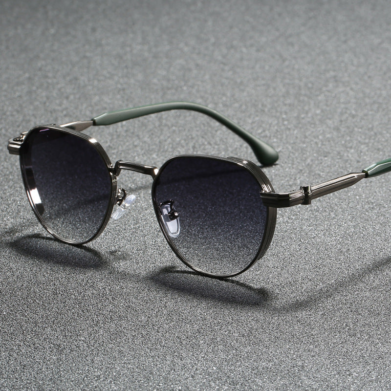 Women's geometric sunglasses in modern design Stornfield
