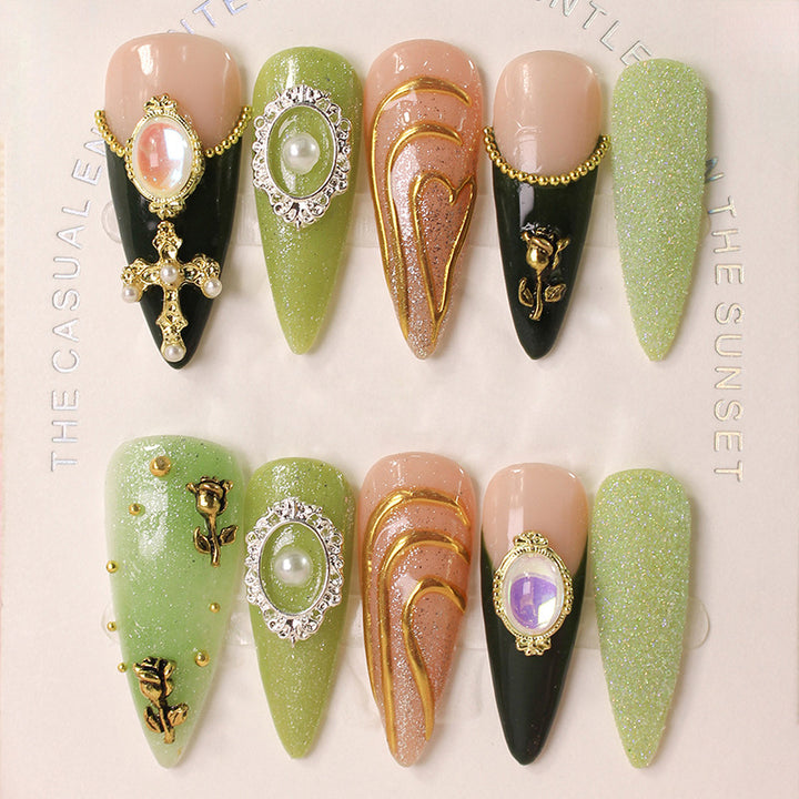 Artificial nail set with luxurious decorations Stornfield