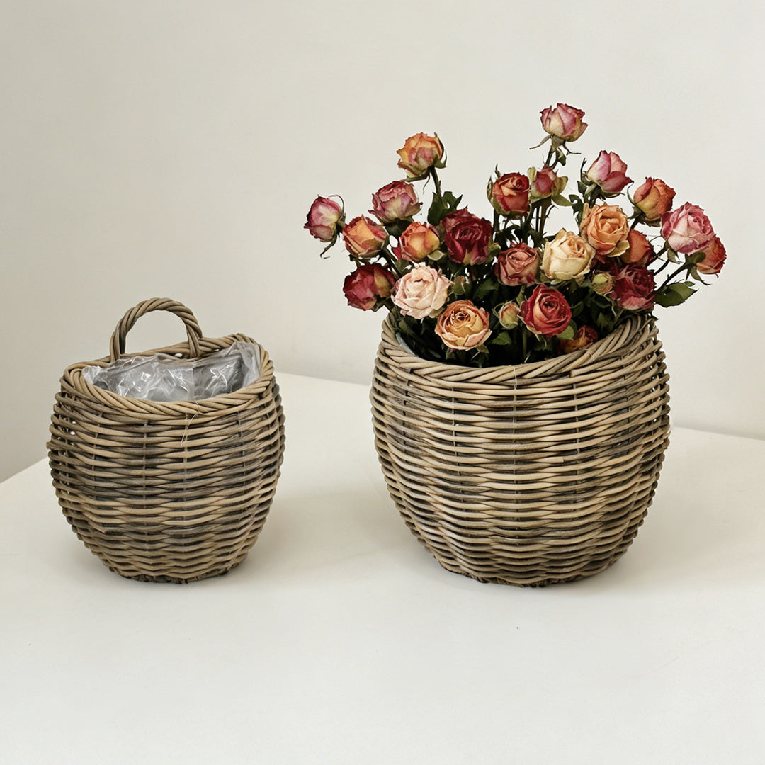 Decorative storage basket with handle Stornfield