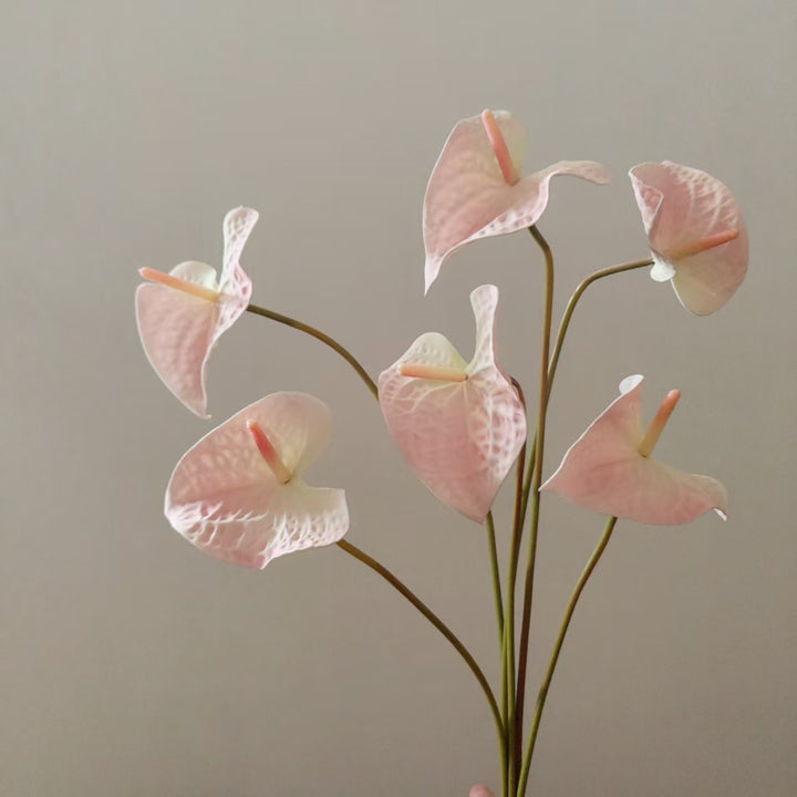 Heart-Shaped Leaf Floral Stand