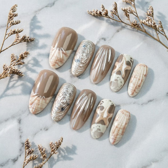 Elegant Nail Tips with Maritime Design Stornfield